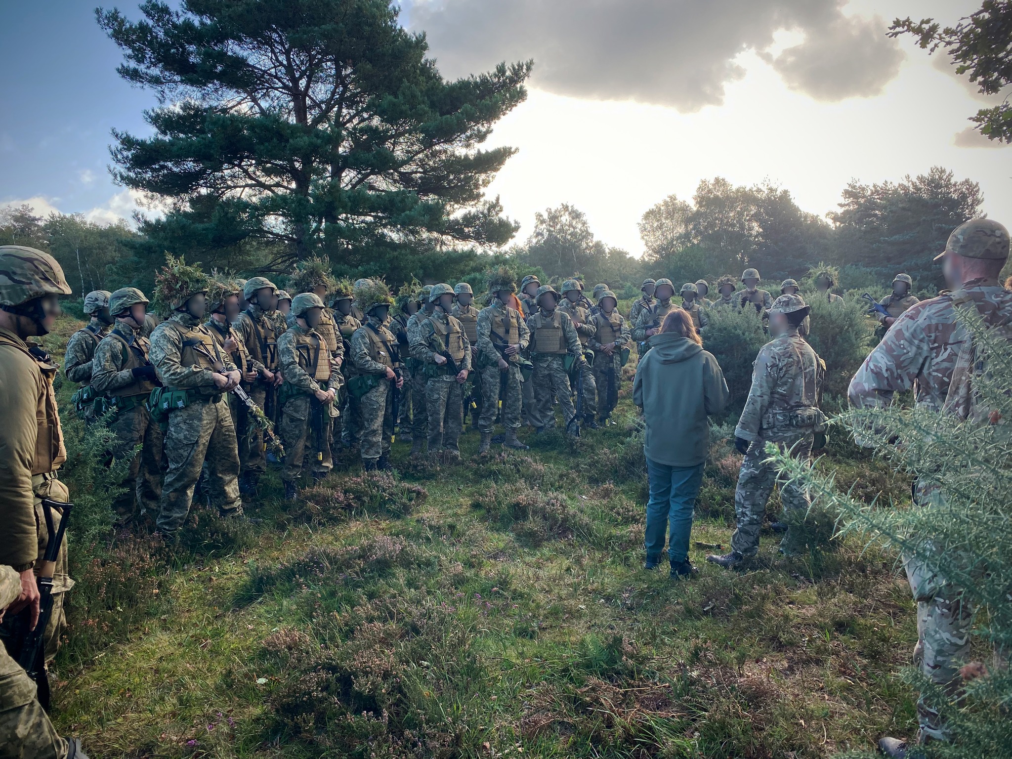 393366622_927858308868018_8291398539685008746_n