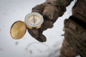 Навички, що рятують життя: курсанти Київського інституту НГУ відпрацювали систему автономного виживання