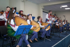 Музика, що єднає і надихає: концерт НАОНІ з просвітницькою програмою для військових КІ НГУ