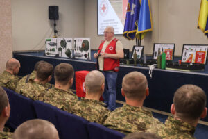 Представники Червоного Хреста провели для курсантів КІ НГУ лекцію з мінної безпеки